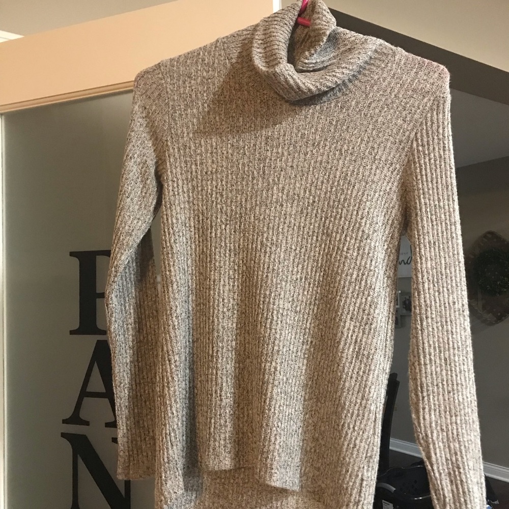 Forever 21- Sweater